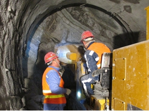 十餘台(tai)徐工掘進機貴陽(yáng)地鐵展風采